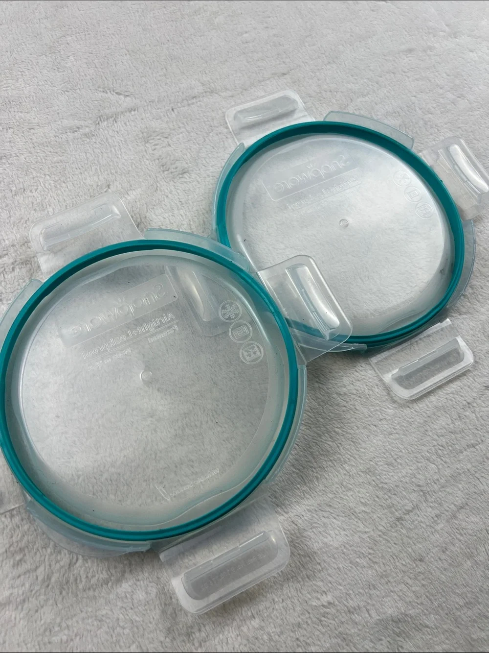 SnapWare Lid replacement for 4 cups round Compatible with Pyrex glass container